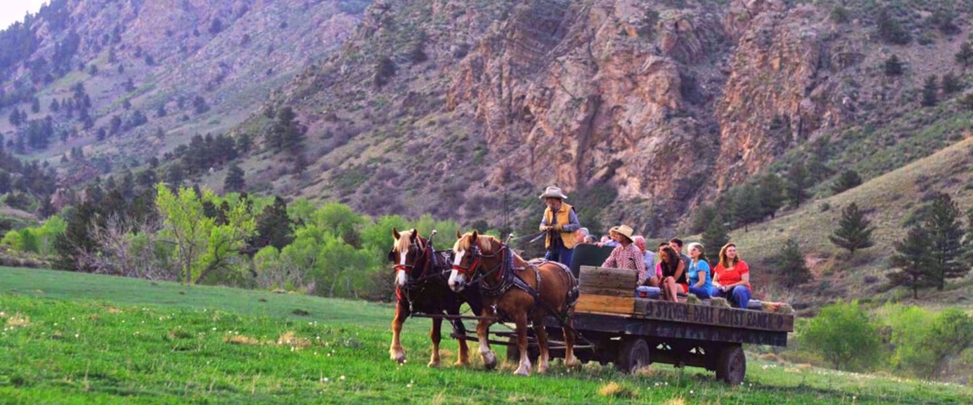 women's horse trip at sylvandale guest ranch