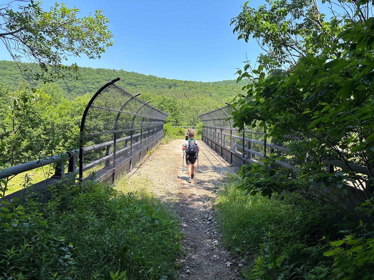 appalachian trail massachusetts bridge