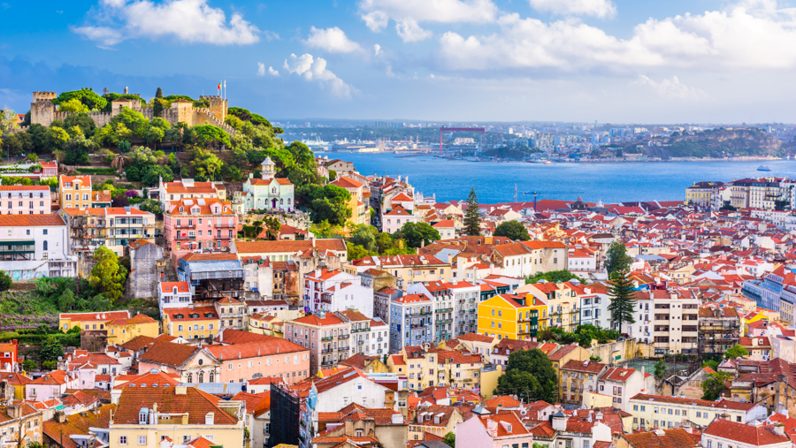 Portugal Hiking & Kayaking: Sintra, Sesimbra & the Sea